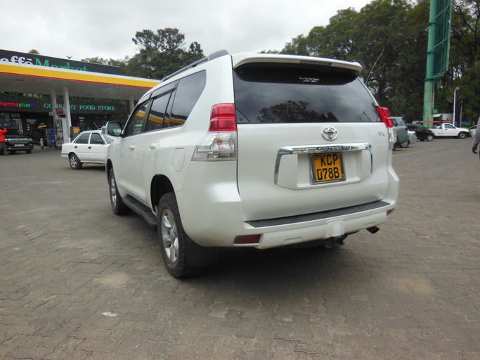 Toyota Prado 150 photo 3