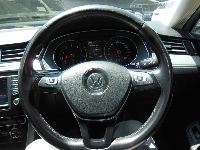 Volkswagen Passat  photo 4