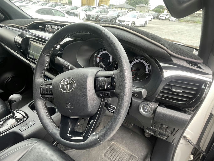 Toyota Hilux Double Cab 2.4 turbo diesel photo 6