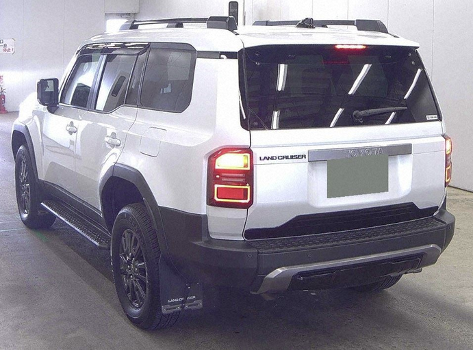 Toyota  Land Cruiser 250 VX  photo 2